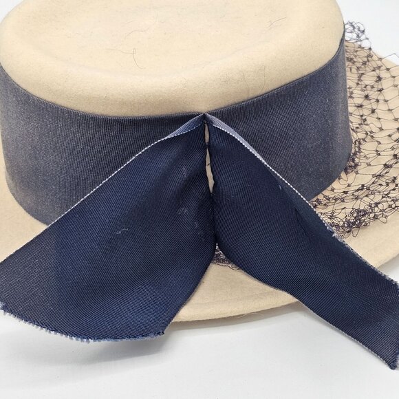 Vintage Women's Wool Felt Hat With Navy Ribbon & Lace Accent Project Hat - Picture 5 of 10